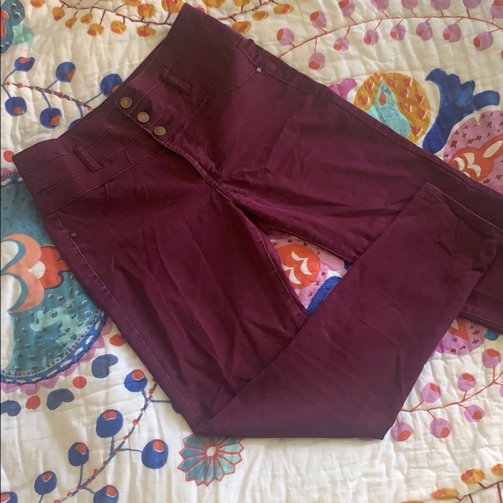 Love Fire Maroon Pants (size: 7)